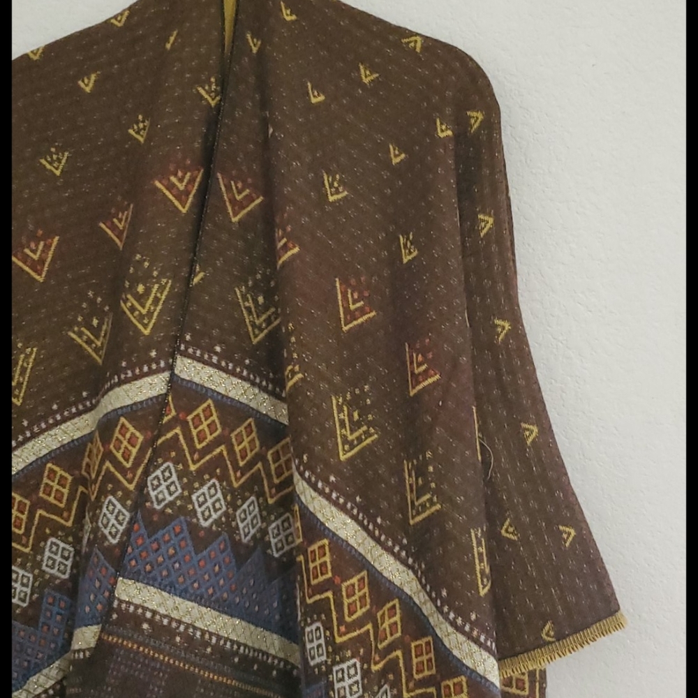 Geometric Graphic print wrap blanket poncho Aztec serape cozy travel office - Picture 5 of 8